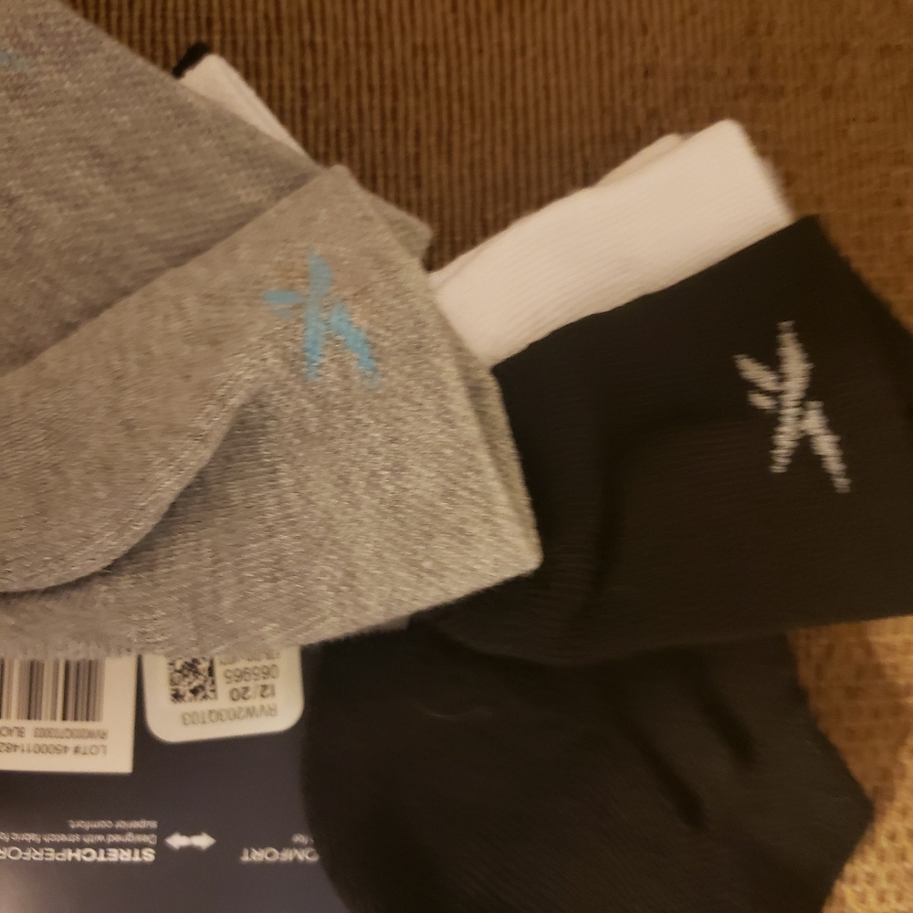 Reebok Ladies Quarter Cut Socks - 6 Pair - Picture 3 of 6